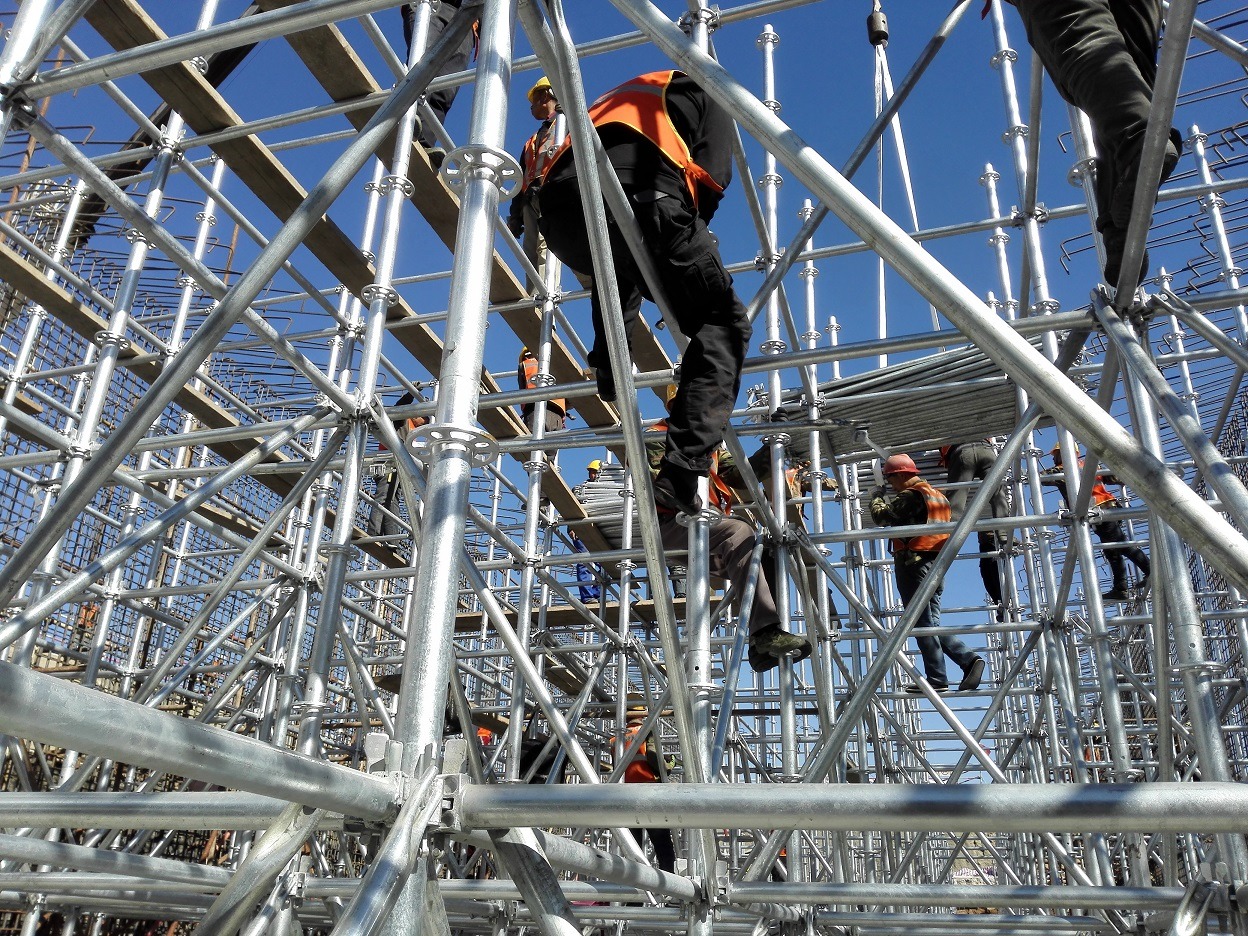 Một số lưu ý và biện pháp vấn đề an toàn khi làm việc trên giàn giáo